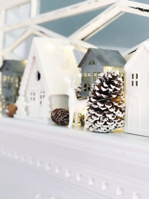 77427AE4-039A-42D8-ACED-93EC3AD38296